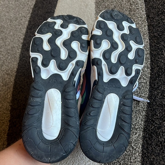 Nike React 270 Girls 4.5 - Picture 5 of 6